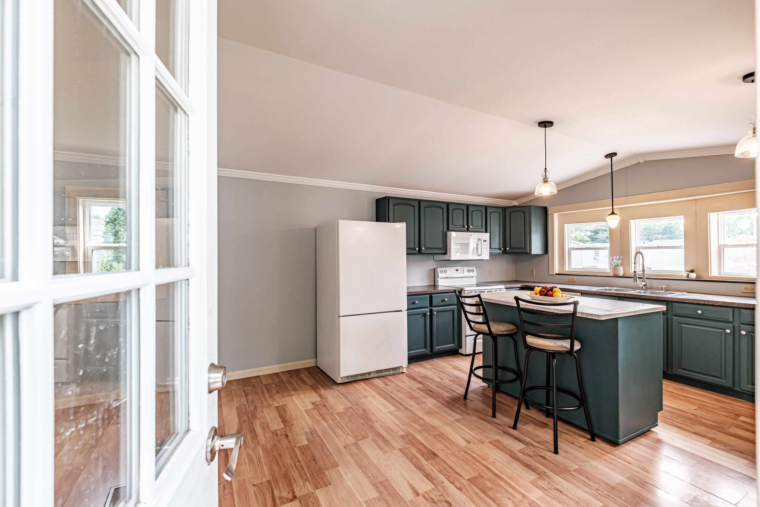 86 Tufton Street Brunswick, ME 04011 - Photo 3 of 31 20260710gp-63011