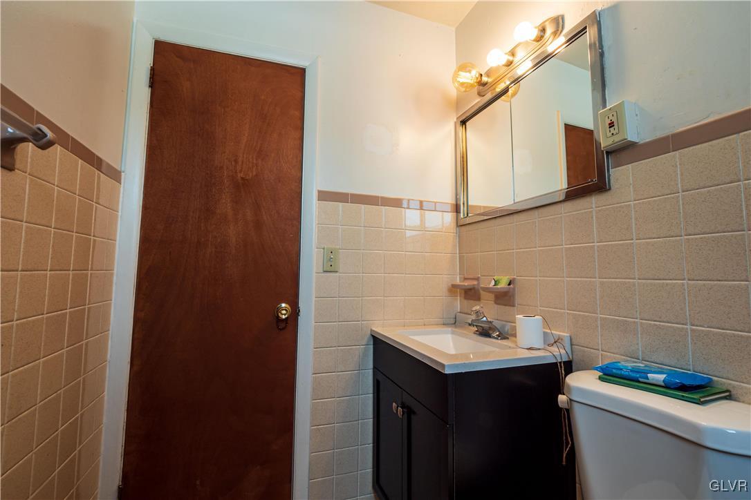 1055 Ridge Avenue Allentown, PA 18102 - Photo 16 of 25 Gallery Image 16