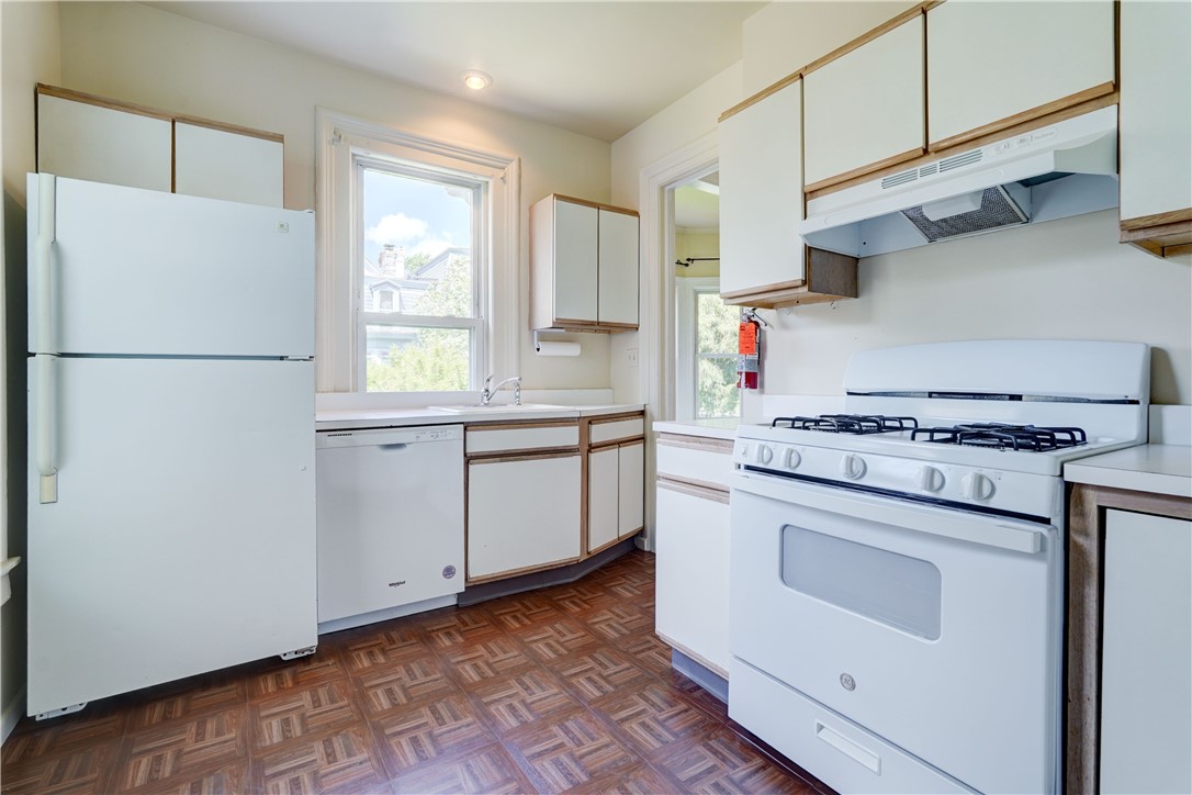 14 Vick Park B Rochester, NY 14607 - Photo 26 of 36