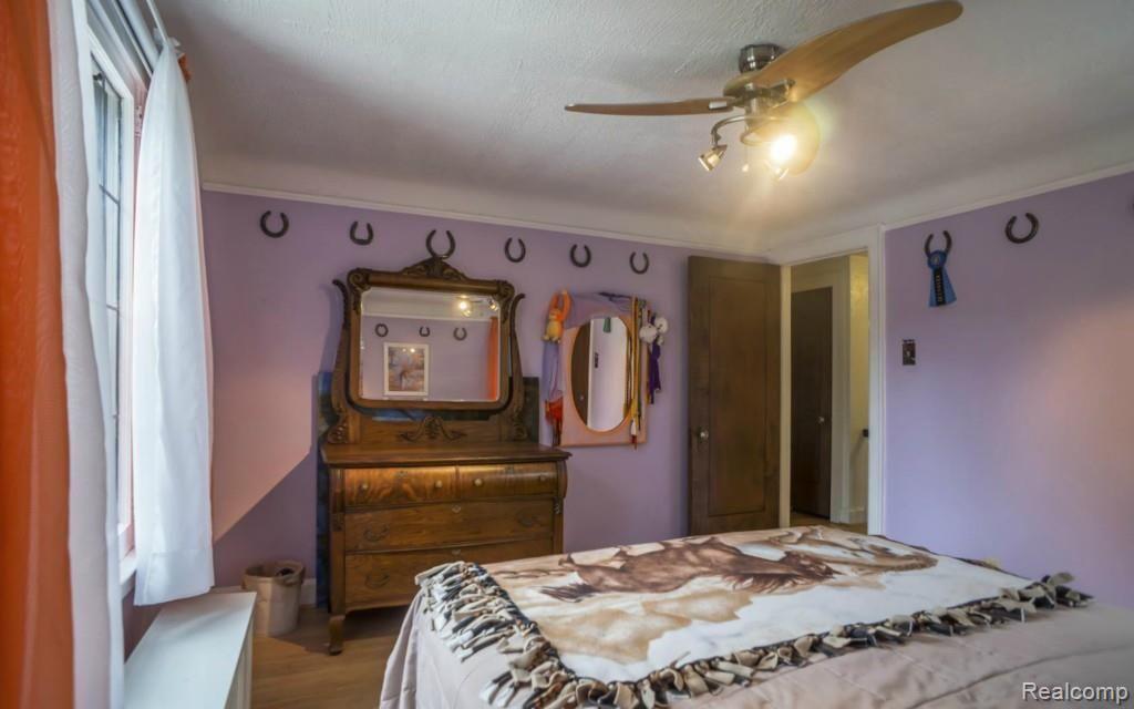 2444 Devonshire Road Bloomfield Hills, MI 48302 - Photo 15 of 25 9-photo-web-1680x1050-149632.jpg