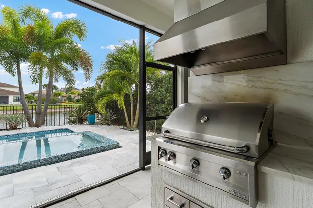 $2,595,000 | 319 Sonoma Isles Circle, Jupiter, FL 33478