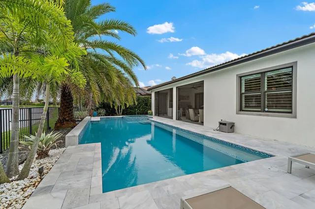 $2,595,000 | 319 Sonoma Isles Circle, Jupiter, FL 33478
