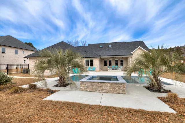 $524,900 | 3020 Lowerlake Drive, Sumter, SC 29150