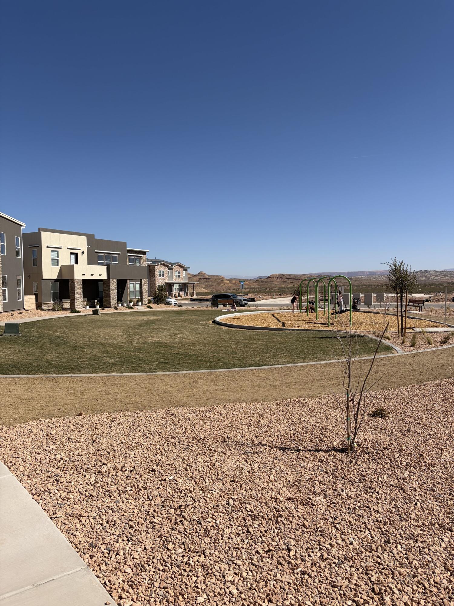 516 West Olive Lane St. George, UT 84790 - Photo 24 of 32 Neighborhood Park Just Steps Away