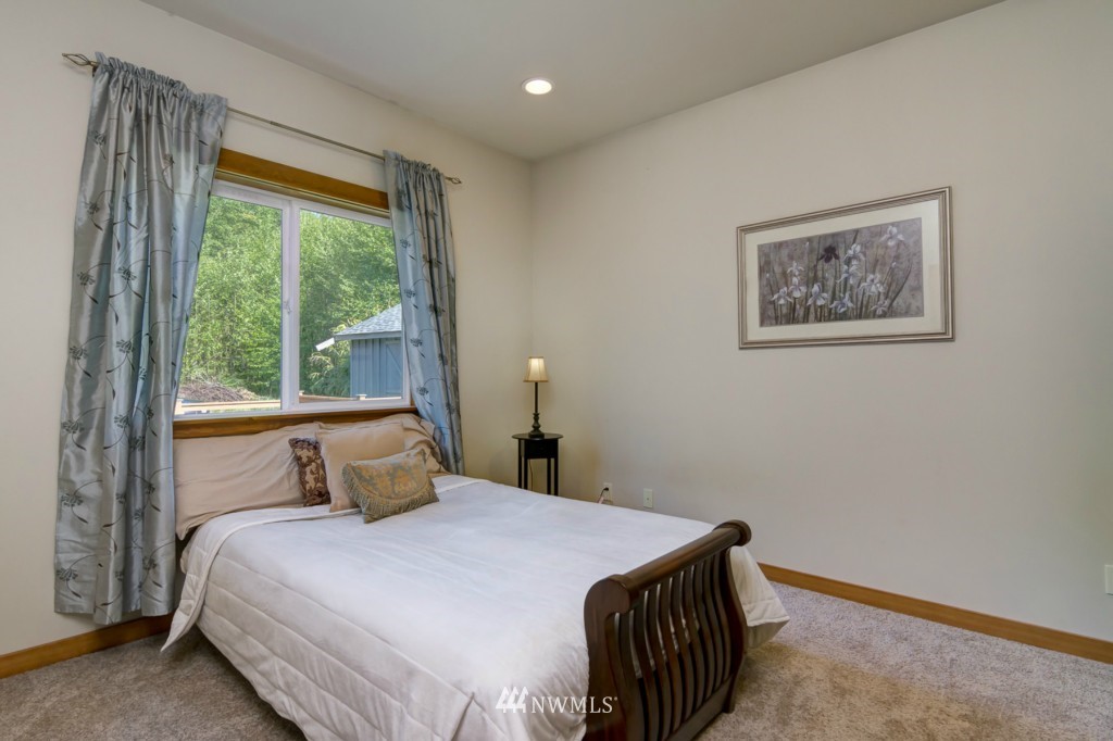 3701 Aldergrove Road Ferndale, WA 98248 - Photo 17 of 25