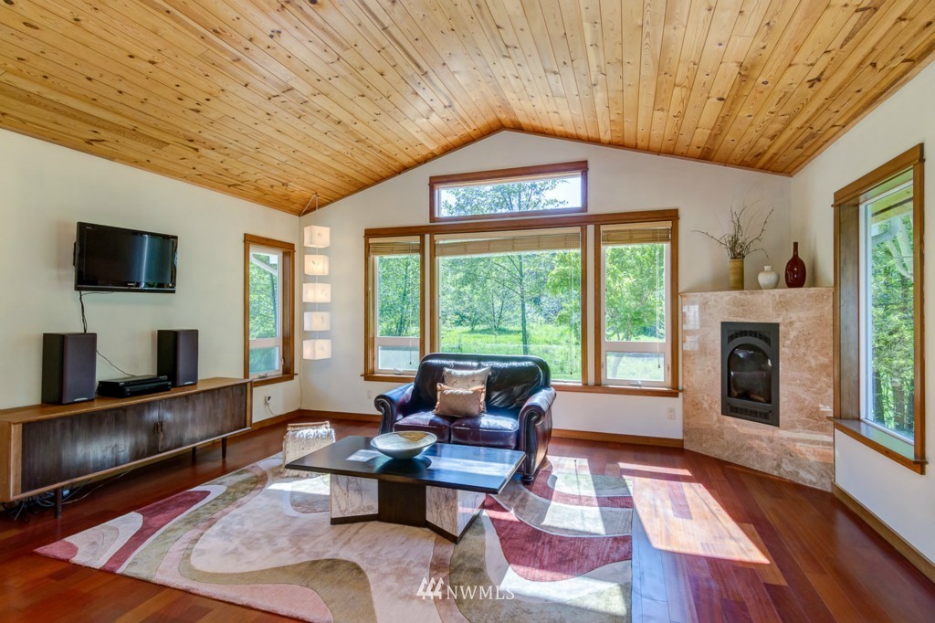 3701 Aldergrove Road Ferndale, WA 98248 - Photo 4 of 25