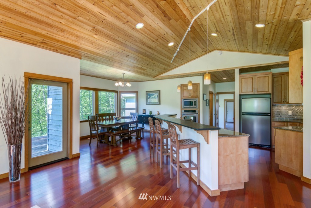3701 Aldergrove Road Ferndale, WA 98248 - Photo 5 of 25
