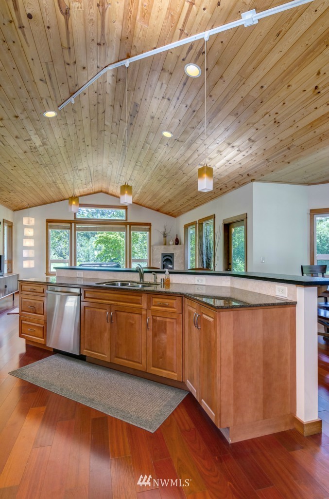 3701 Aldergrove Road Ferndale, WA 98248 - Photo 8 of 25