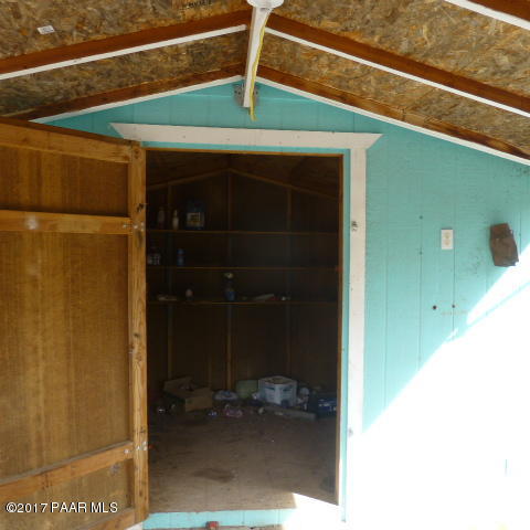 116 West Off Ten Tank Road Williams, AZ 86046 - Photo 7 of 24 shed cover