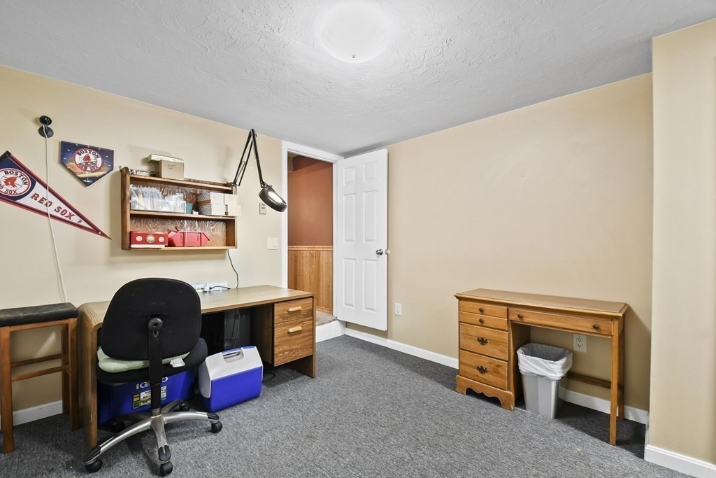 82 Buttermilk Road Leominster, MA 01453 - Photo 29 of 42 a view of a room with music instruments
