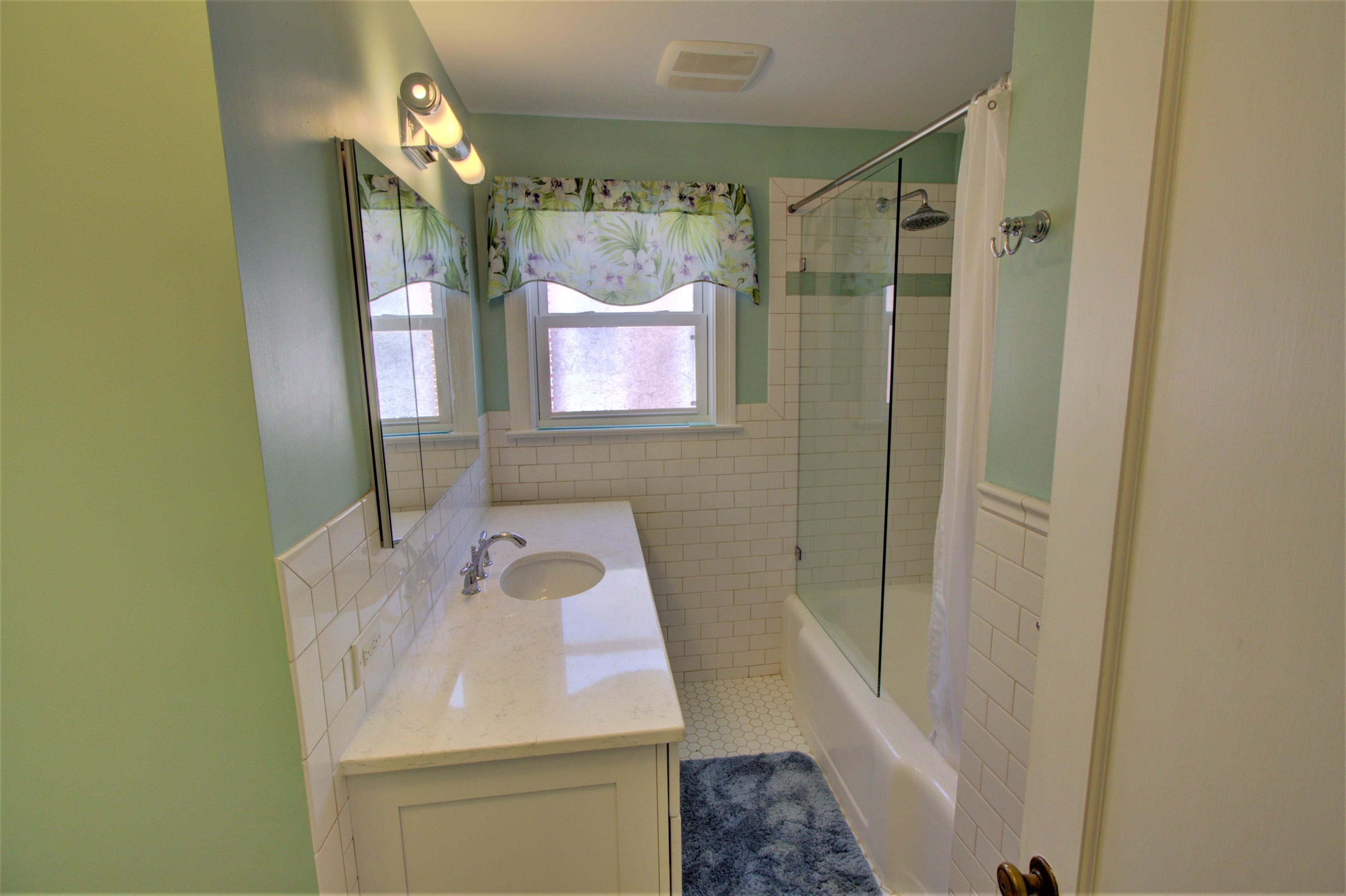 18 Beverly Road Charleston, SC 29407 - Photo 12 of 16 bath