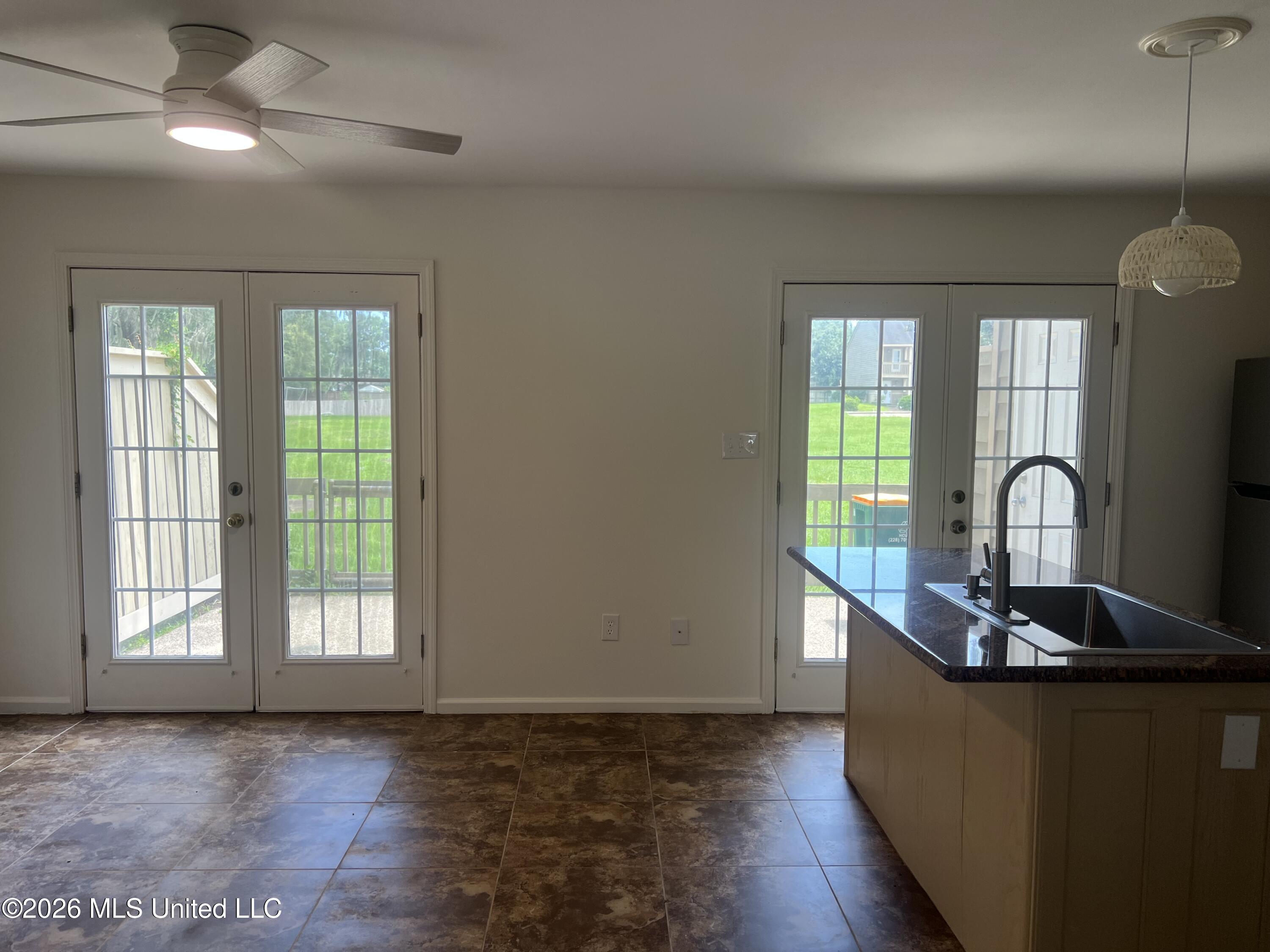 495 Old Popp's Ferry Road, Unit 17 Biloxi, MS 39531 - Photo 8 of 22 495 10