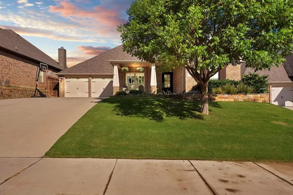 $529,999 | 9012 Inwood Street, Benbrook, TX 76126