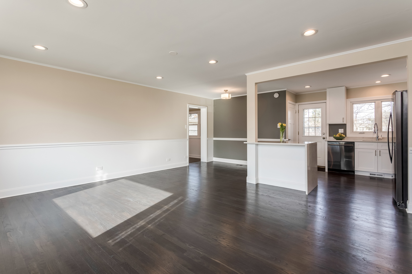 1029 Longaker Road Northbrook, IL 60062 - Photo 6 of 16