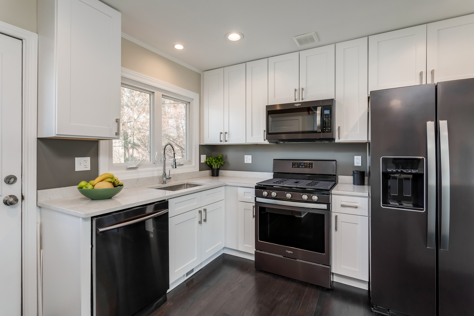 1029 Longaker Road Northbrook, IL 60062 - Photo 9 of 16