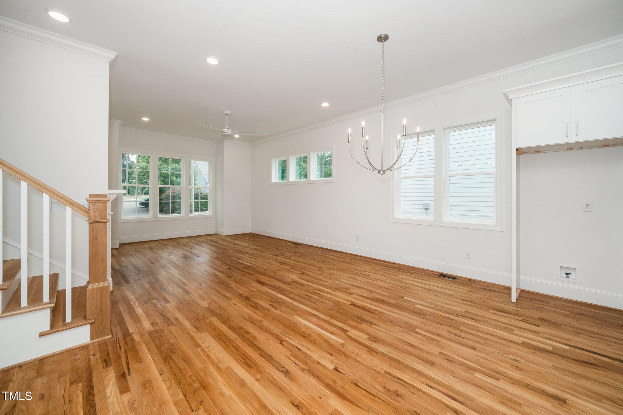 905 Deboy Street Raleigh, NC 27606 - Photo 14 of 33 15-web-or-mls-905 Deboy (11 of 33)