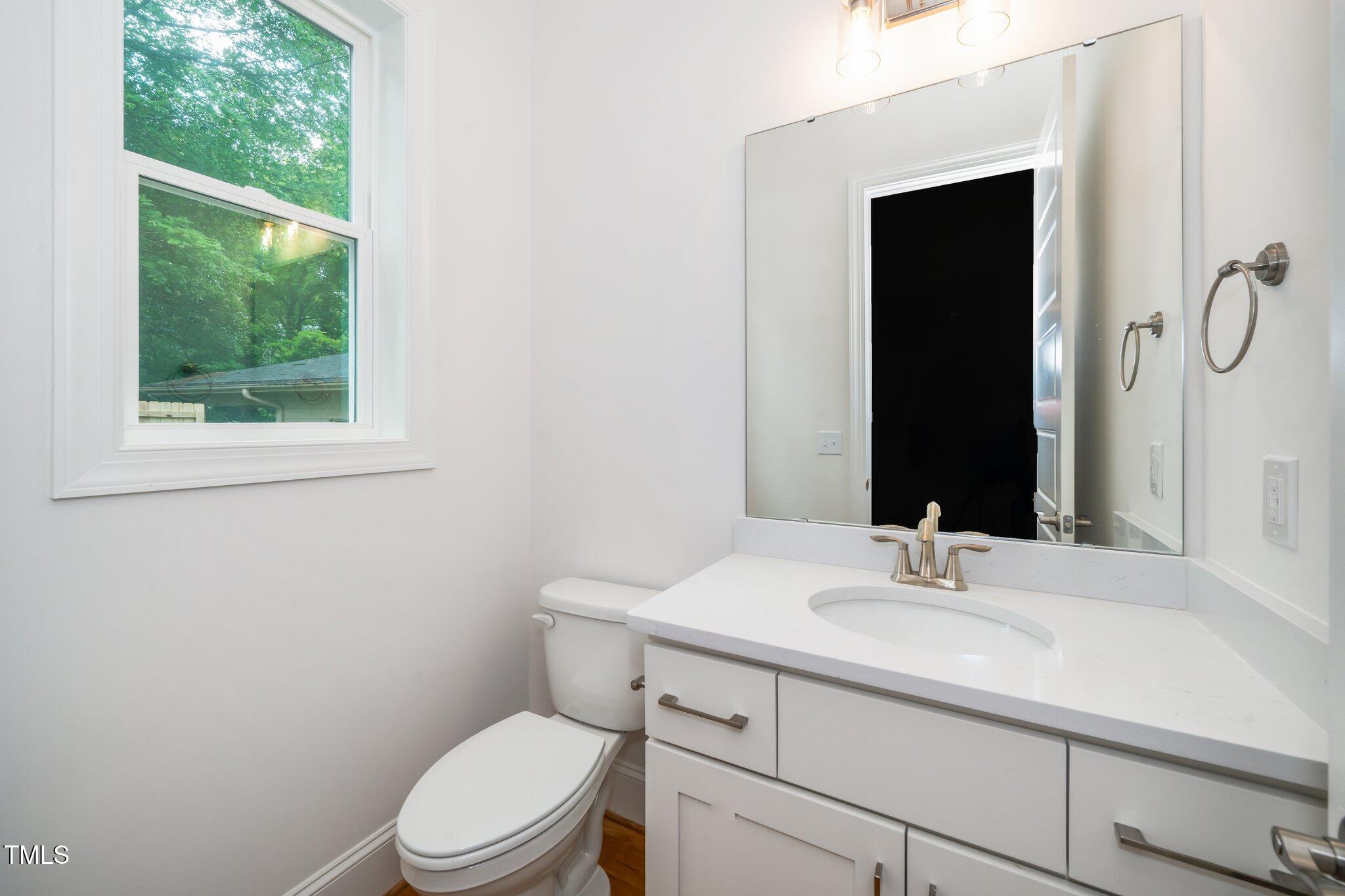 905 Deboy Street Raleigh, NC 27606 - Photo 19 of 33 20-web-or-mls-905 Deboy (16 of 33)