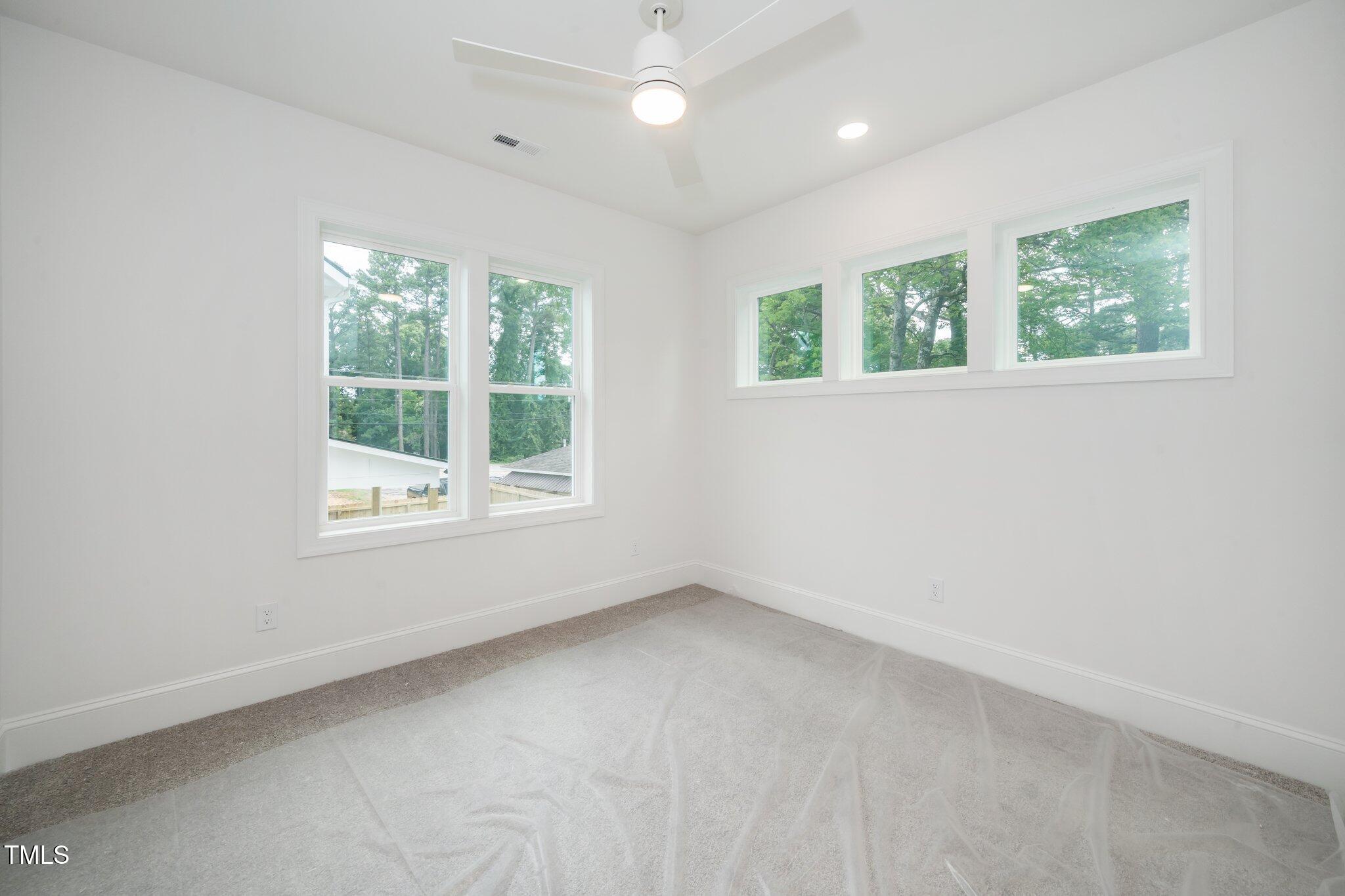 905 Deboy Street Raleigh, NC 27606 - Photo 24 of 33 25-web-or-mls-905 Deboy (25 of 33)