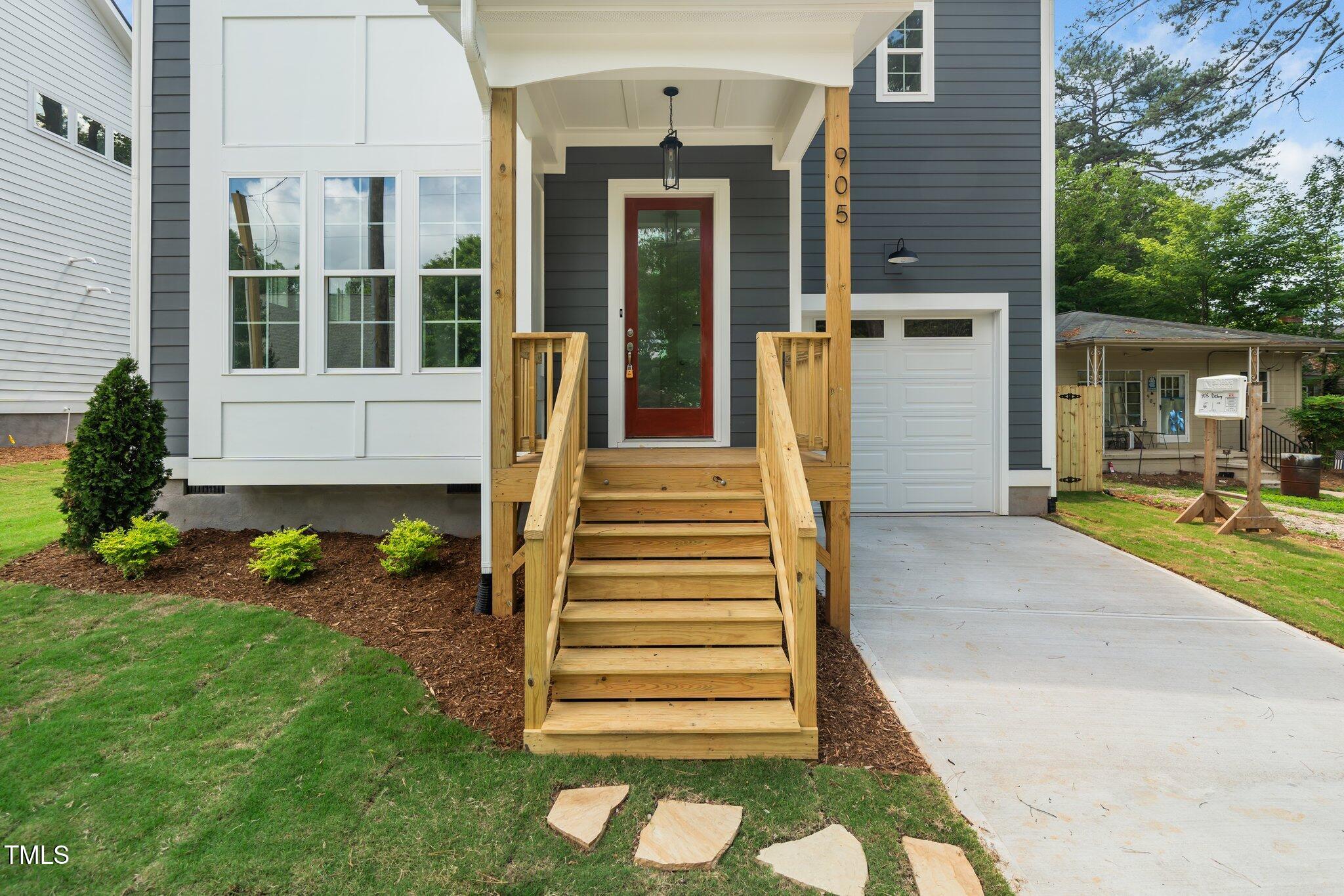 905 Deboy Street Raleigh, NC 27606 - Photo 3 of 33 4-web-or-mls-905 Deboy (30 of 33)