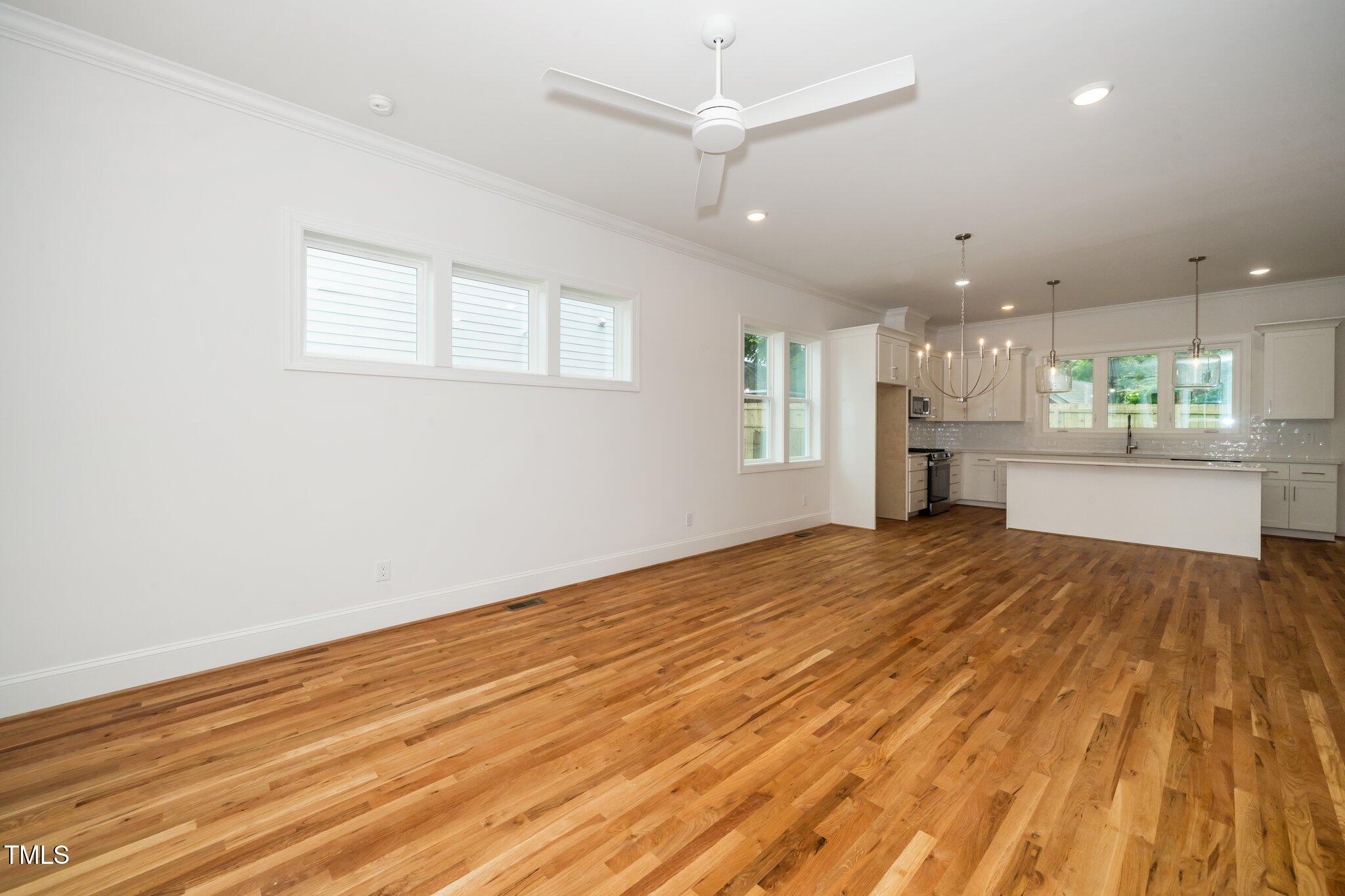 905 Deboy Street Raleigh, NC 27606 - Photo 5 of 33 6-web-or-mls-905 Deboy (2 of 33)