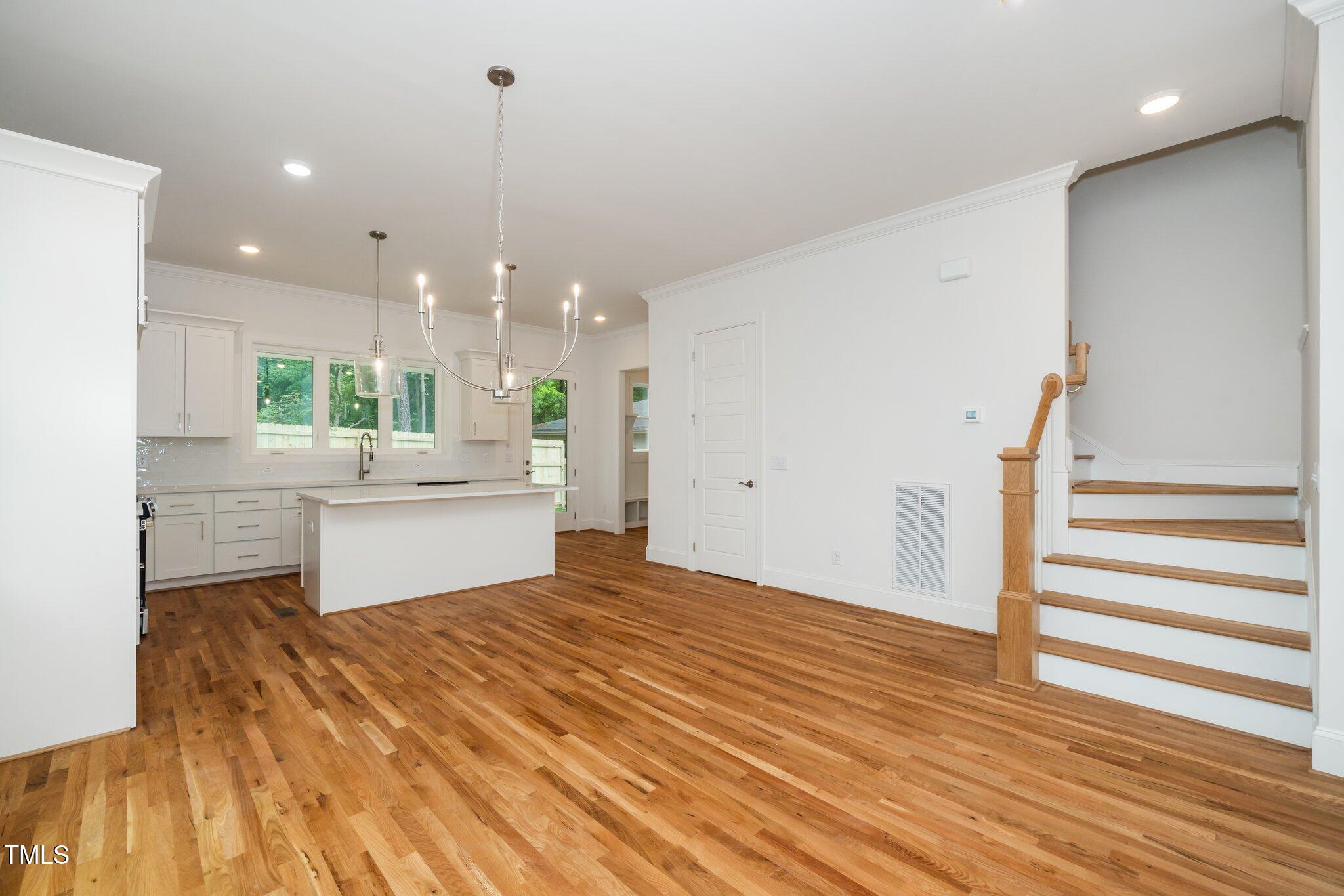 905 Deboy Street Raleigh, NC 27606 - Photo 8 of 33 9-web-or-mls-905 Deboy (5 of 33)