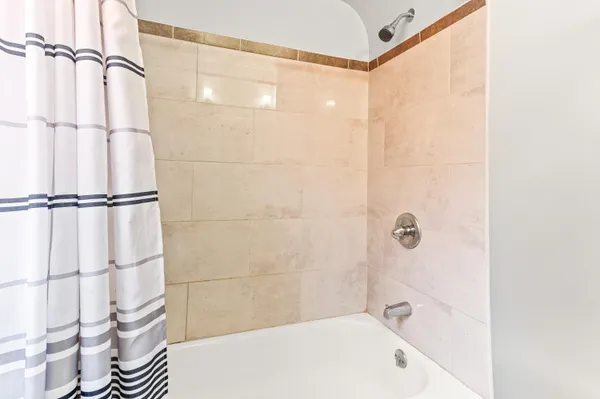$292,500 | 14960 Ashton Road, Detroit, MI 48223