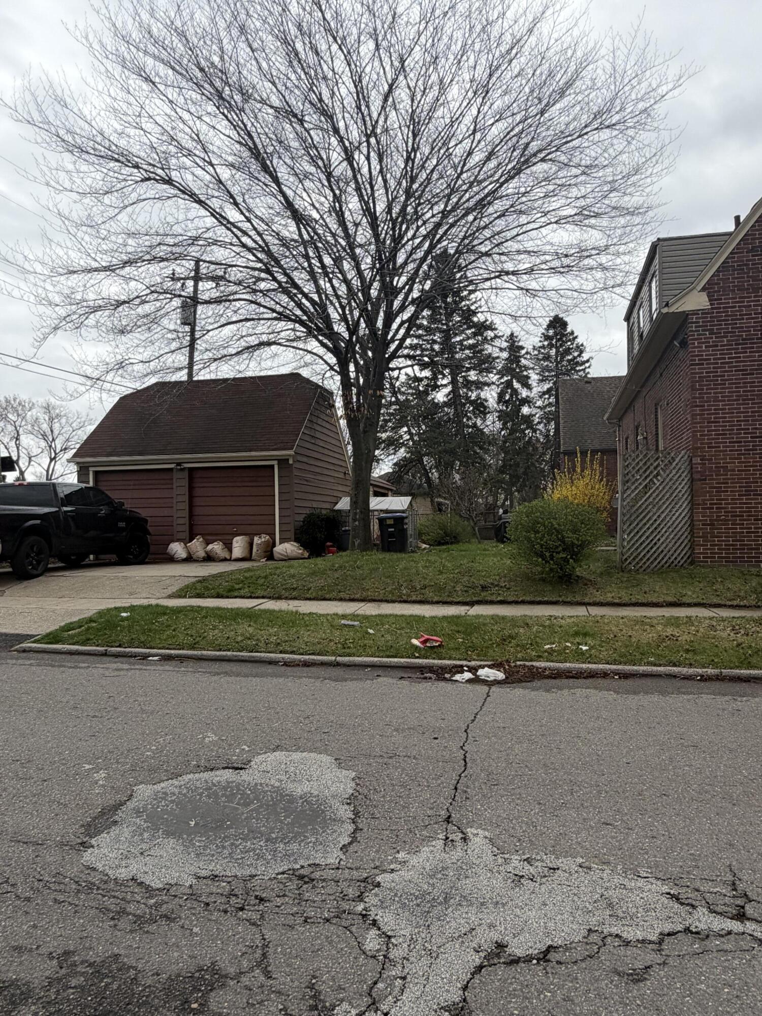 14960 Ashton Road Detroit, MI 48223 - Photo 7 of 7 IMG_2571