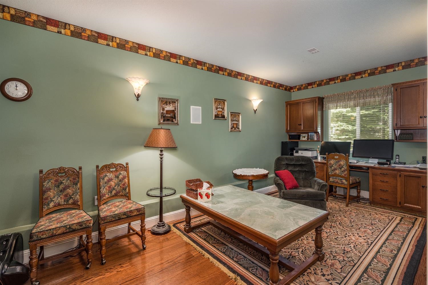 7703 Forest Drive Fish Camp, CA 93623 - Photo 24 of 48 a living room with furniture rug and window