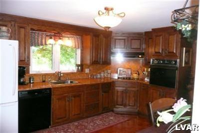 5587 Emmaus Road Emmaus, PA 18049 - Photo 7 of 21 Gallery Image 7