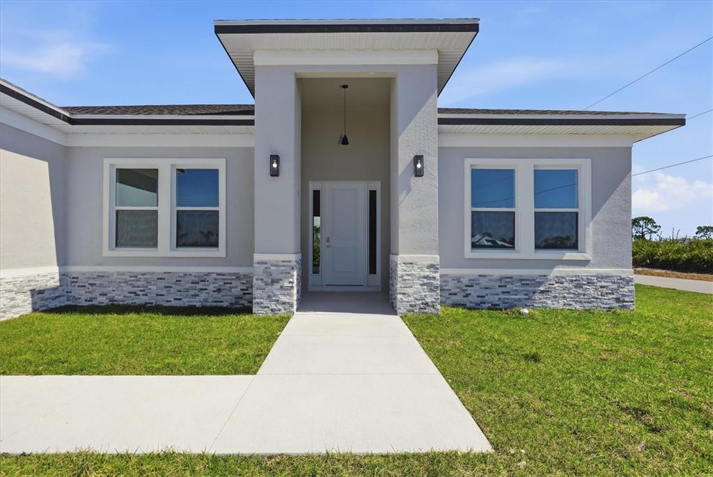 17 Beam Court Placida, FL 33946 - Photo 3 of 38