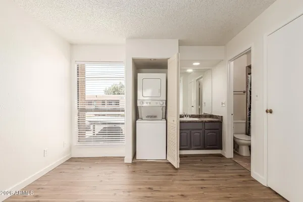 $133,500 | 3601 West Tierra Buena Lane, Unit 247, Phoenix, AZ 85053