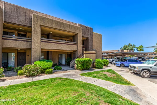 $133,500 | 3601 West Tierra Buena Lane, Unit 247, Phoenix, AZ 85053