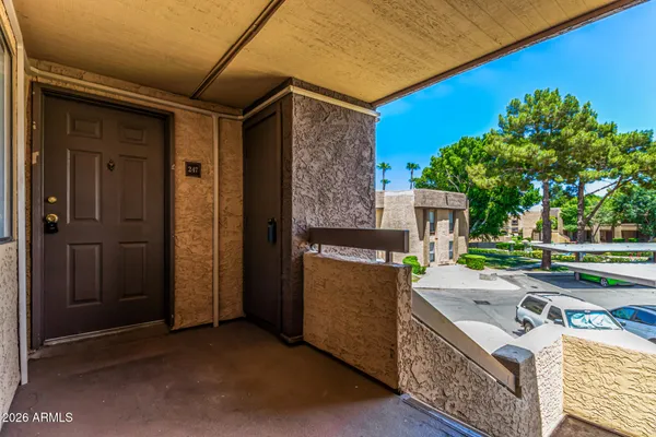 $133,500 | 3601 West Tierra Buena Lane, Unit 247, Phoenix, AZ 85053