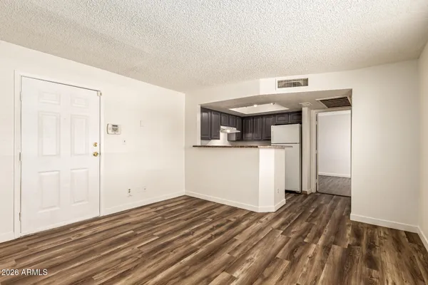 $133,500 | 3601 West Tierra Buena Lane, Unit 247, Phoenix, AZ 85053