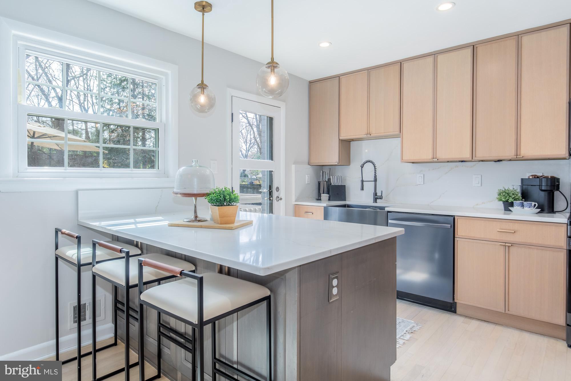 6502 Greyswood Road Bethesda, MD 20817 - Photo 3 of 17