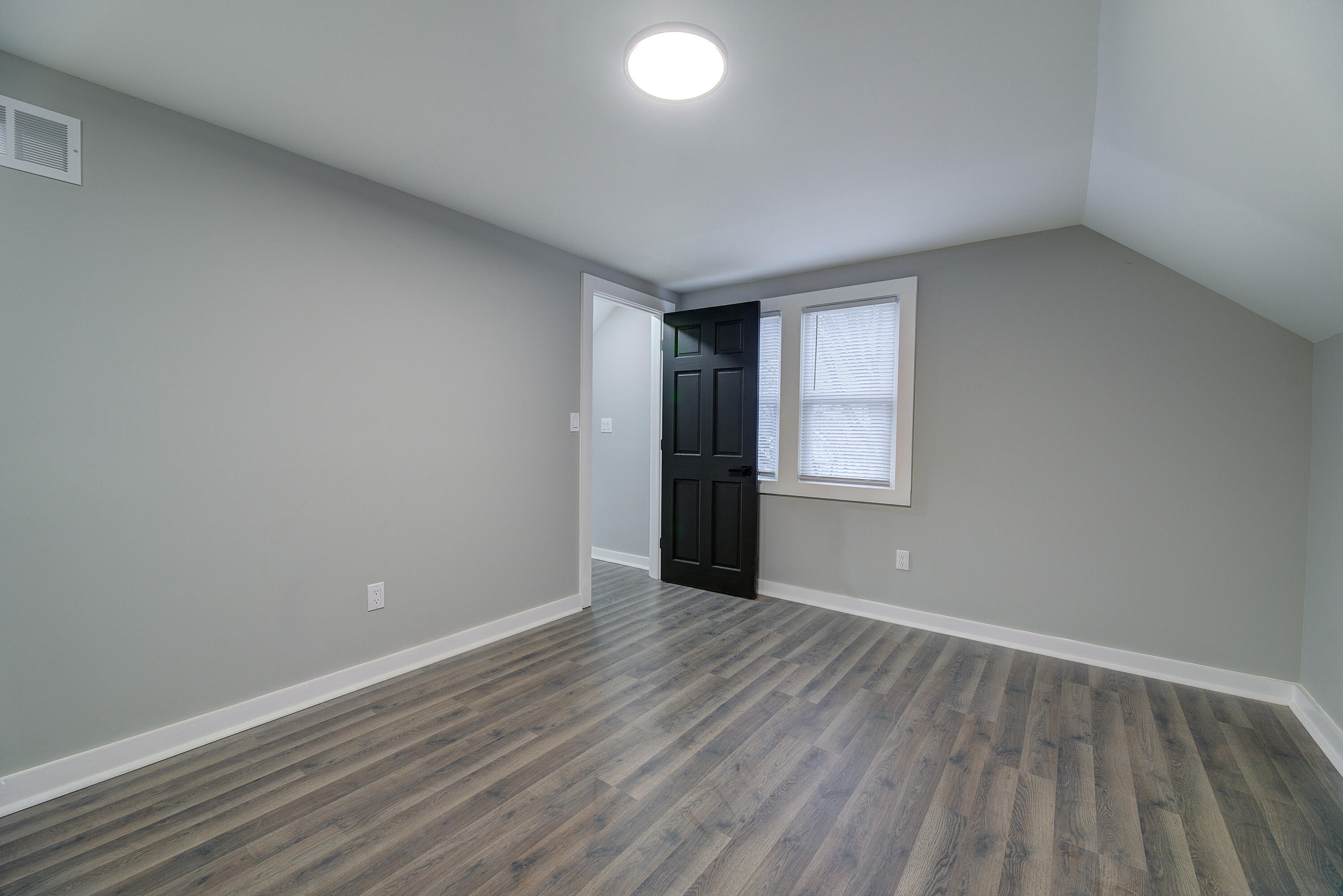 3565 North 14th Street Milwaukee, WI 53206 - Photo 21 of 31 _DSC9044_5_6