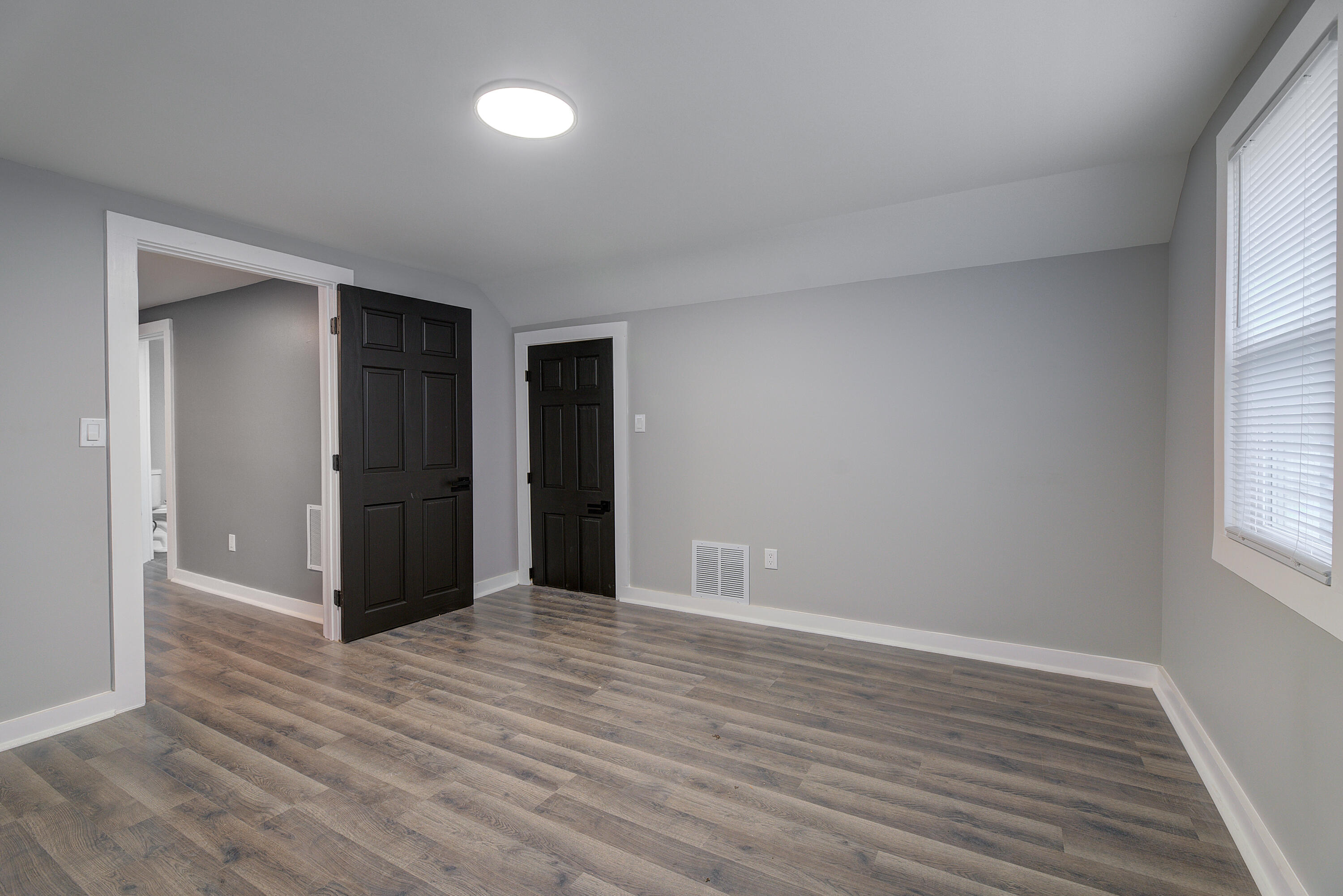 3565 North 14th Street Milwaukee, WI 53206 - Photo 25 of 31 _DSC9056_7_8