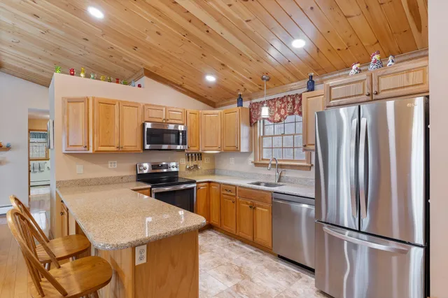 $599,900 | 440 Mountainside Drive, Turner, ME 04282