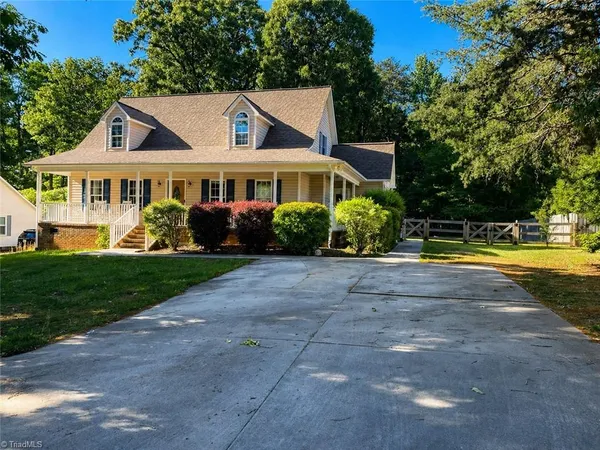 $319,000 | 695 Old Castle Drive, Randleman, NC 27317