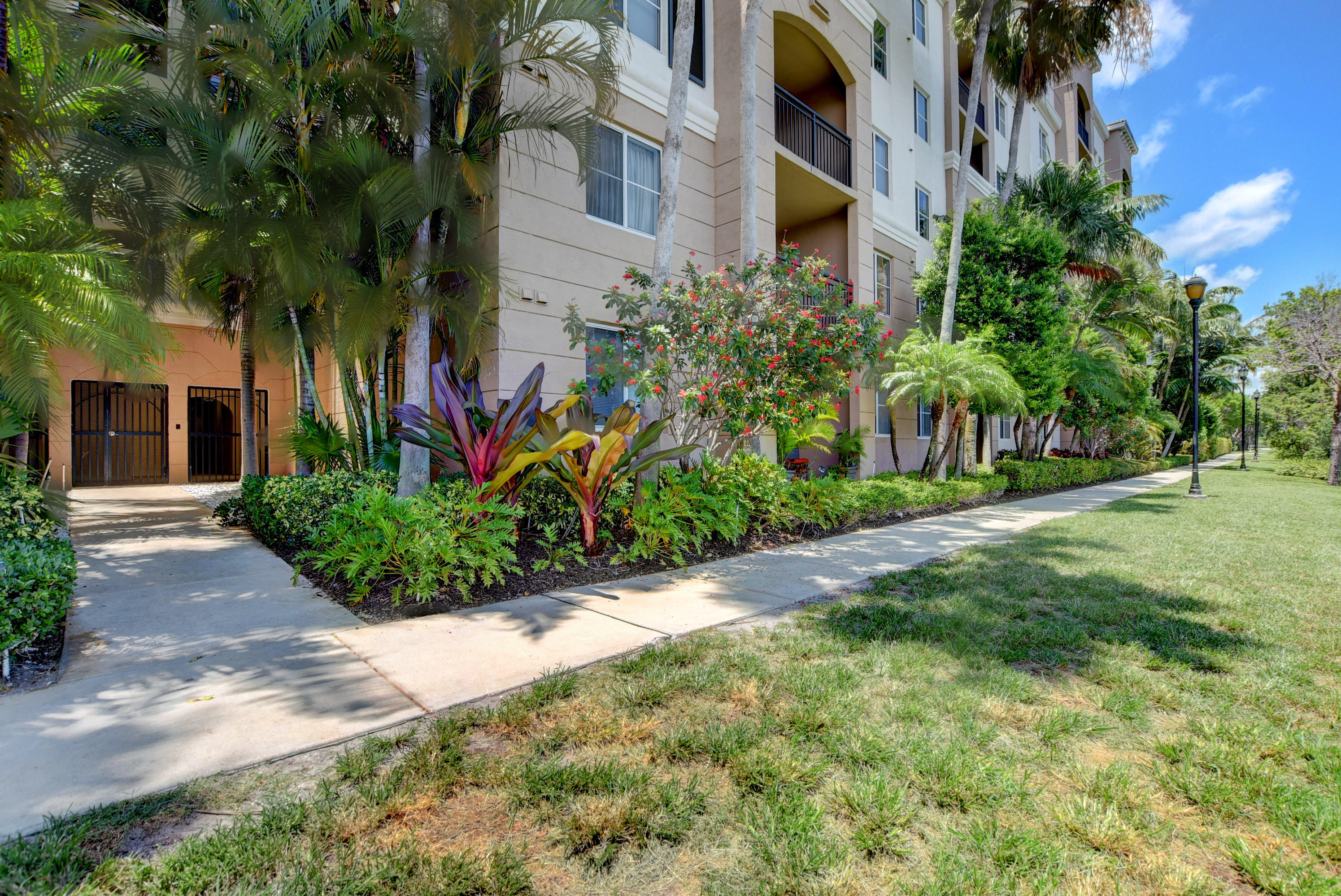1660 Renaissance Commons Boulevard, Unit 2302 Boynton Beach, FL 33426 - Photo 52 of 61 18_dsc_4386_87_88_89_90