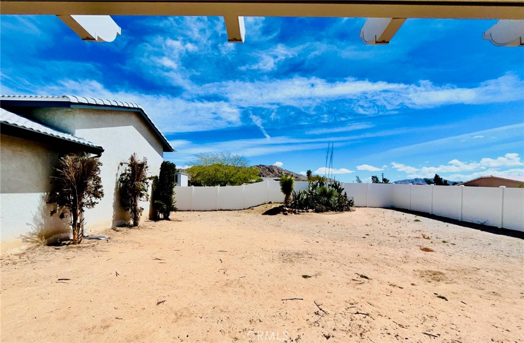 17389 Central Road Apple Valley, CA 92307 - Photo 28 of 72