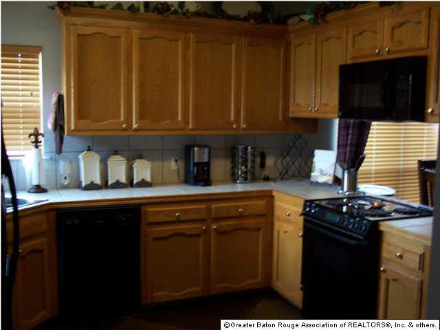 10428 Springrose Avenue Baton Rouge, LA 70810 - Photo 4 of 8