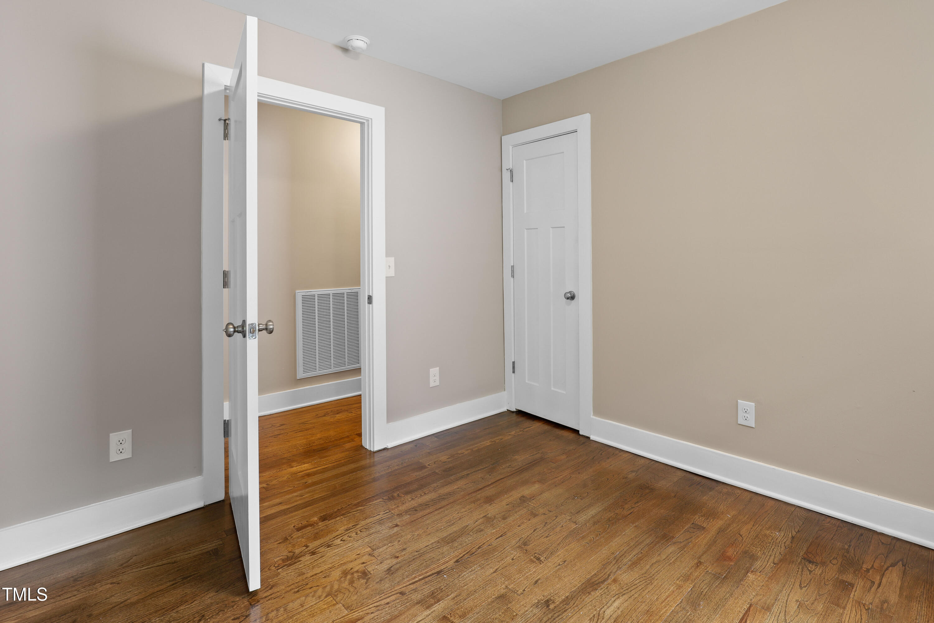 1014 East Jones Street Raleigh, NC 27601 - Photo 23 of 29 17