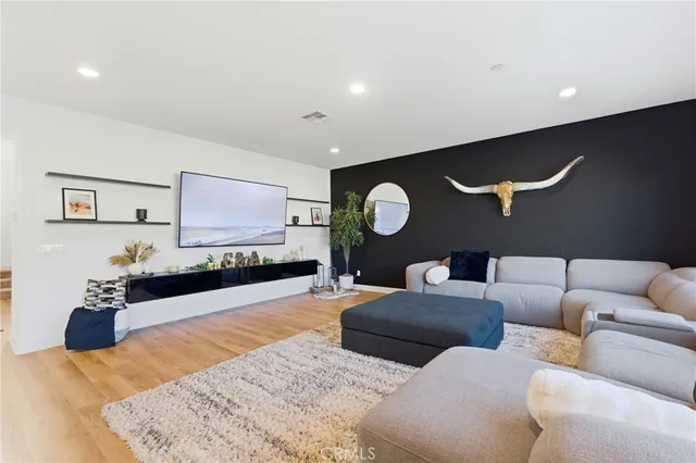 $3,995 | 24942 Whispering Way, Menifee, CA 92584