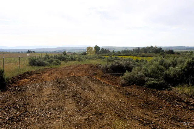 $170,500 | Tbd Tbd Sage Creek Road, Midvale, ID 83645