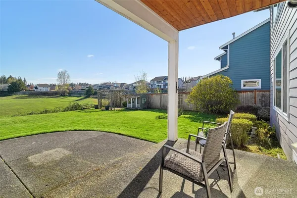 $800,000 | 13514 168th St Court East, Puyallup, WA 98374