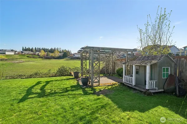 $800,000 | 13514 168th St Court East, Puyallup, WA 98374