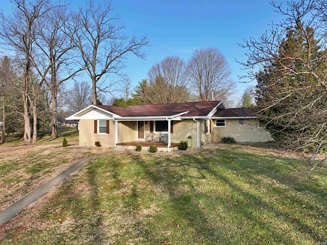 $332,000 | 1047 Sugarland Road, Washington, IN 47501