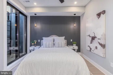 $749,900 | 1332 G Street Southeast, Unit 1, Washington, DC 20003