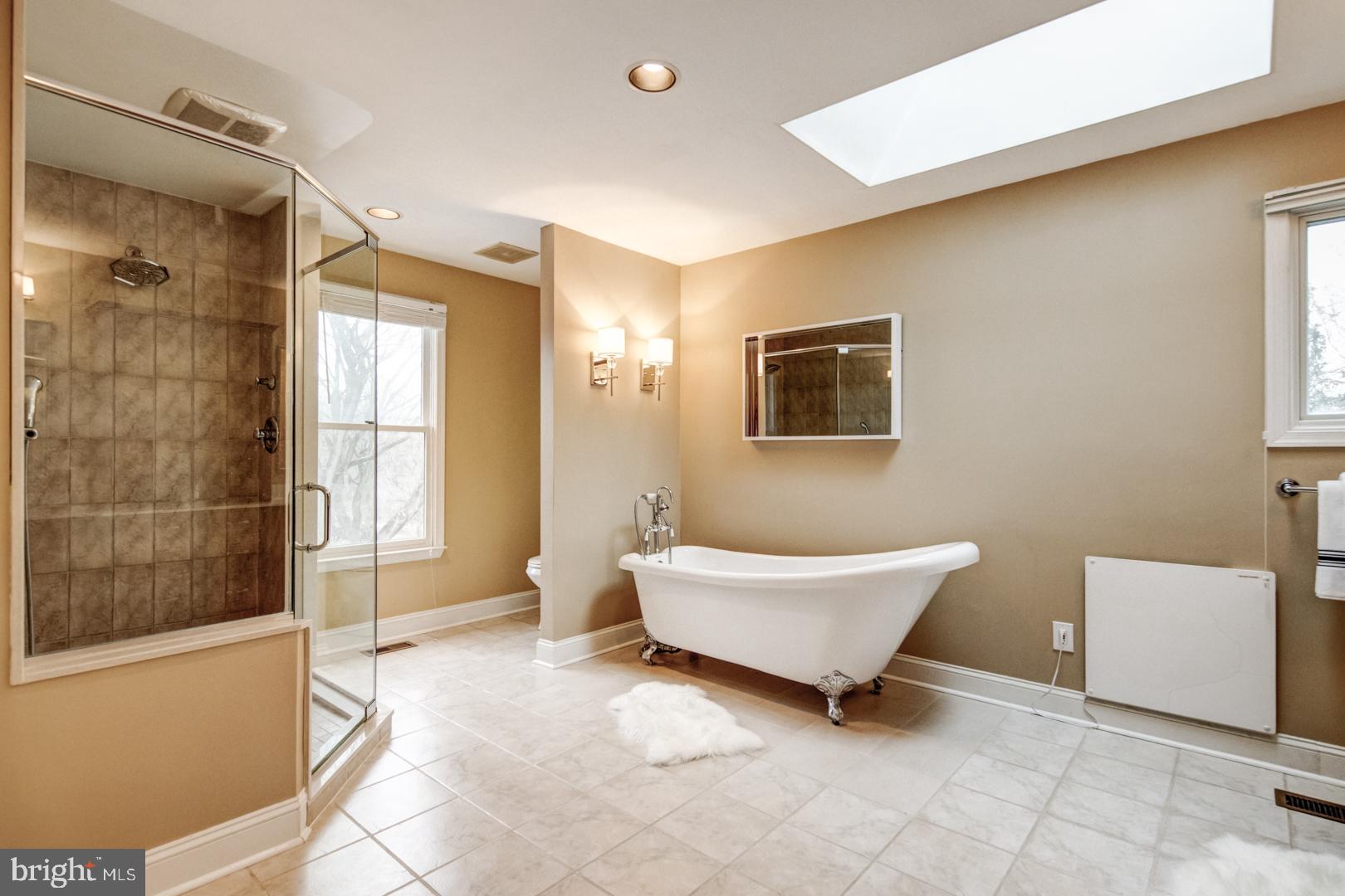 1337 Shadow Oak Drive Malvern, PA 19355 - Photo 29 of 49 Master bathroom